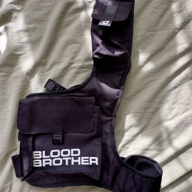 Umhängetasche Blood Brother