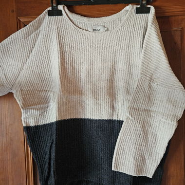 Pull bicolore ONLY