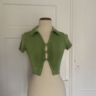 grünes Top