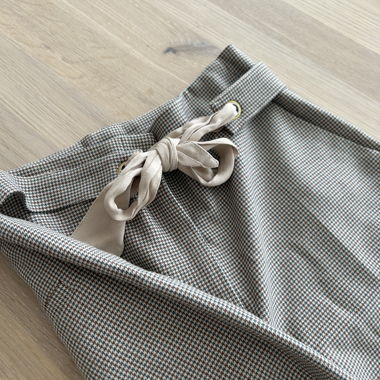 Trousers with Houndstooth Pattern