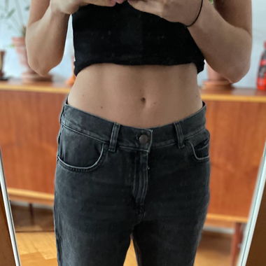 schwarze Jeans