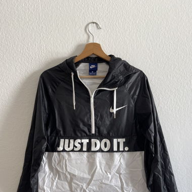 Dünne Nike Jacke