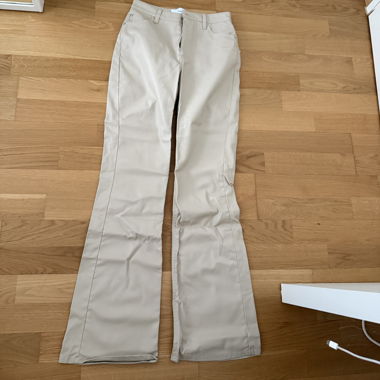 Bershka beige flared trousers size S