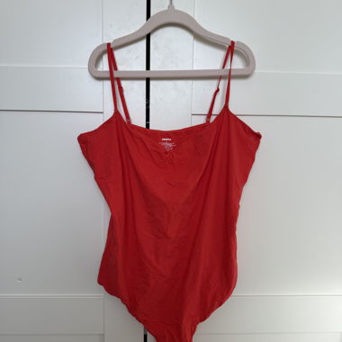 Body SKIMS rouge