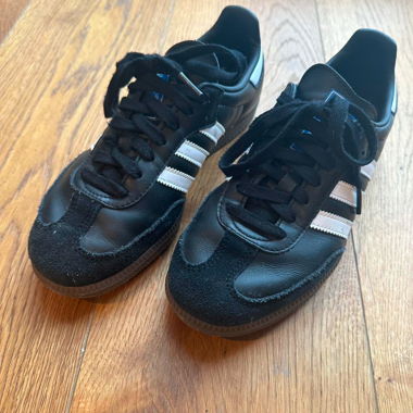 Adidas Sambas