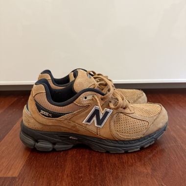 Chaussures New Balance 2002R