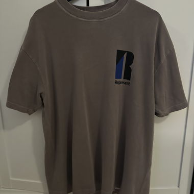 T-shirt Represent