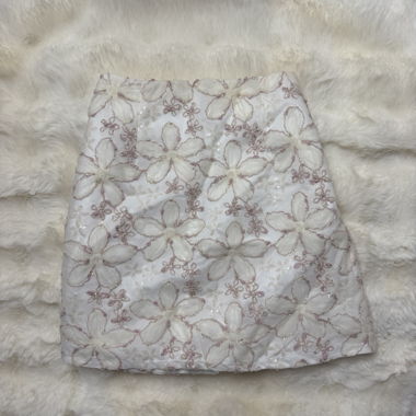 Mini jupe fleurie blanche neuve 
