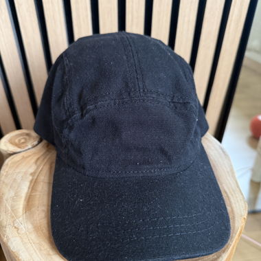 Schwarze Cap