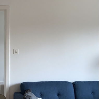 Skandinavisches Sofa in dunkelblau