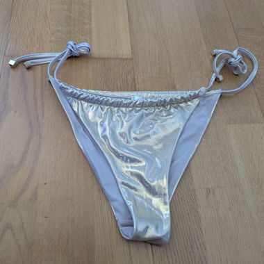 Bas de bikini pailleté doré