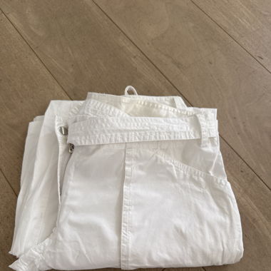 Lange weisse Cargohose 
