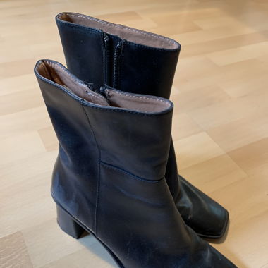 Alohas Stiefel schwarz