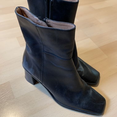 Alohas Stiefel schwarz