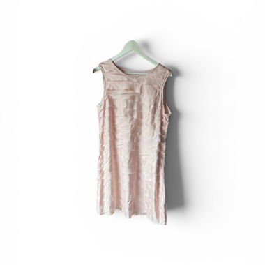 Robe en soie légère d'été