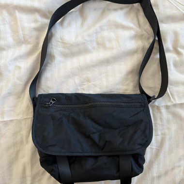 Black crossbody shoulder bag
