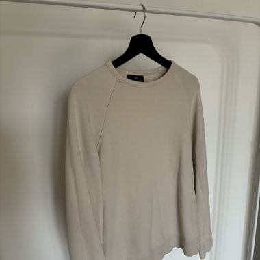 H&M sweatshirt