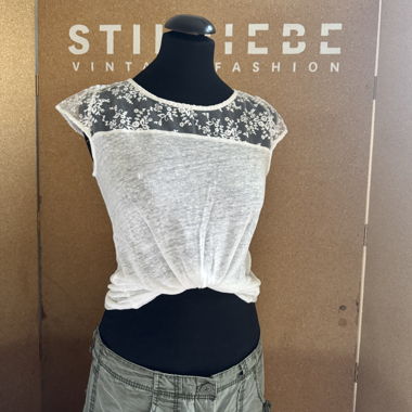 Top in pizzo bianco di NAF NAF anni 2000