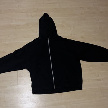 Felpa con zip Bershka nera