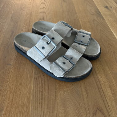 Pull&Bear Sandals Size 39