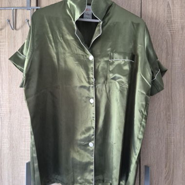 Synthetic silk pyjama