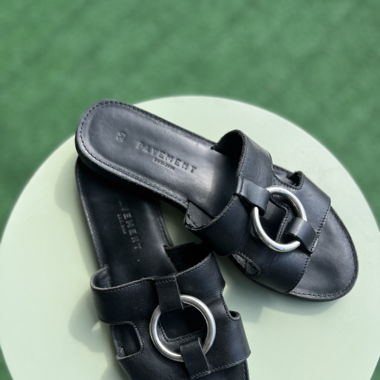 black sandals Pavement size 39