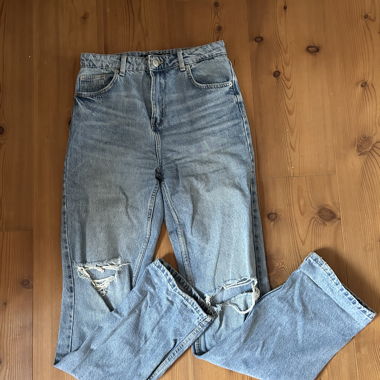 jeans