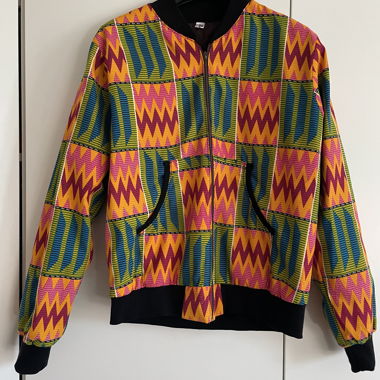Bomberjacke mit Muster