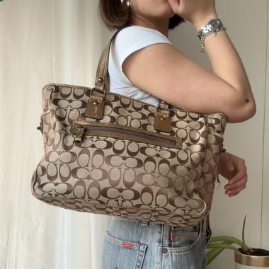 vintage coach shoulder bag