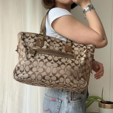 vintage coach shoulder bag