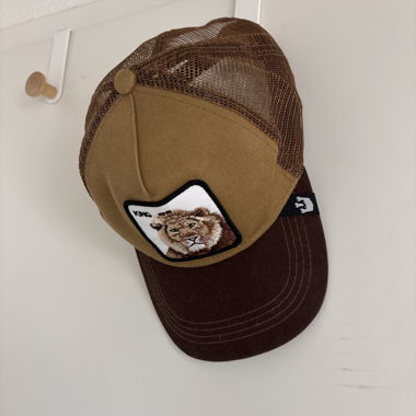 rooster trucker cap