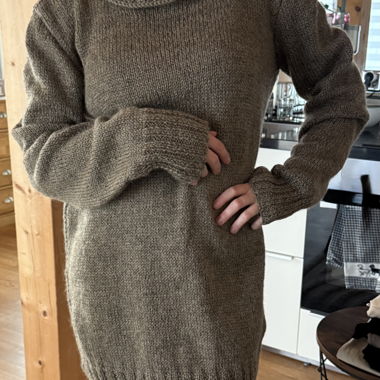 Maglione lungo fatto a mano