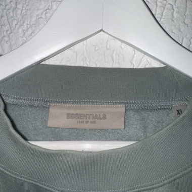 Essentials fear of god sweater green