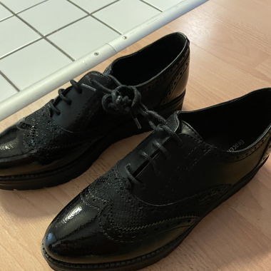 Neue shuhe size 39