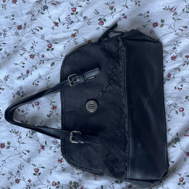 Sac à main Tommy Hilfiger noir