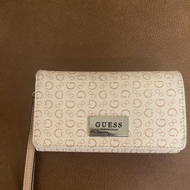 Guess wallet 