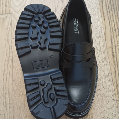 Esprit Black Loafers Gr. 42