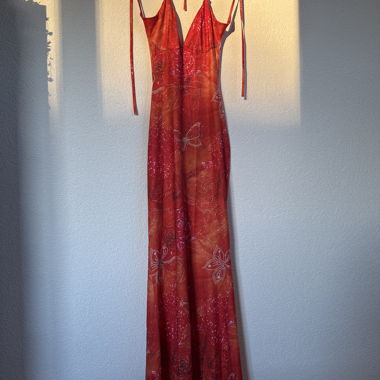 Robe rouge longue