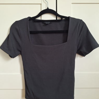 Grey Short-Sleeve Top