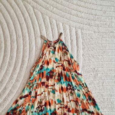 Buntes Top oder kurzes Kleid