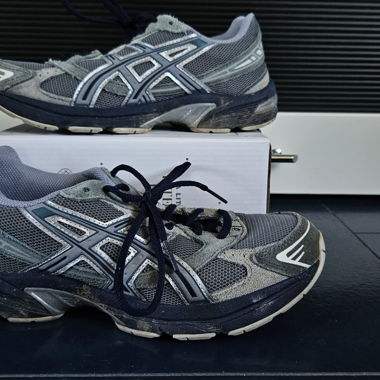 Asics running shoes grey EU size 39