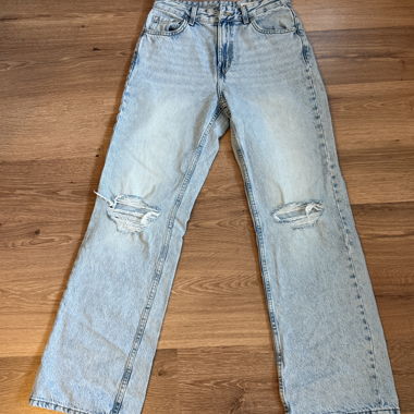 Jeans Bershka déchirés