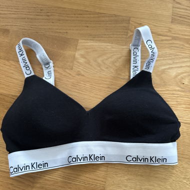 Calvin Klein top