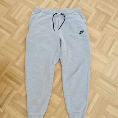 Nike Jogginghose grau
