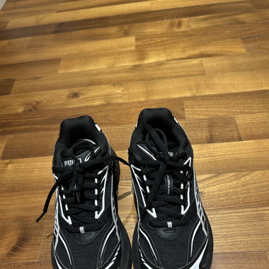 Puma Sneakers