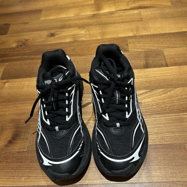 Puma Sneakers