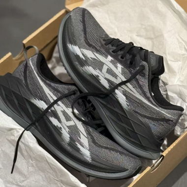 Asics Superblast 2 Black White