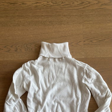 White turtle neck