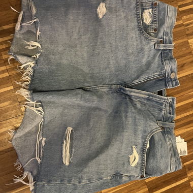 UNIQLO jorts