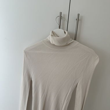 T-shirt longue manche à col roulé 